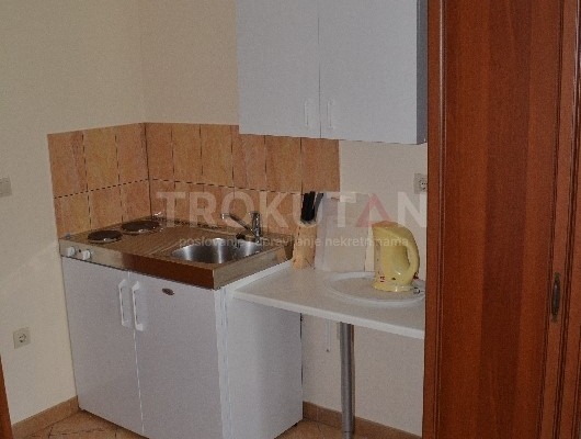 Medulin - a house with sixteen rooms and a penthouse