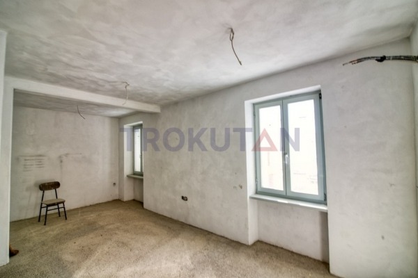 Central Istria - renovated house in Pićan