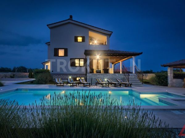 Villa s bazenom u okolici Vodnjana